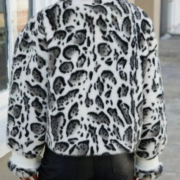 Black And White Casual Women's Leopard Print Fuzzy Fluffy Turndown Jacket - Picture 3 of 6